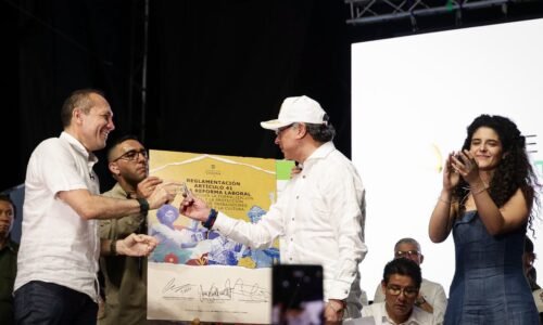 Contrato laboral de trabajadores de las artes y la cultura: reglamentación del artículo 41 de la reforma laboral en Colombia (Ley 2466 de 2025)